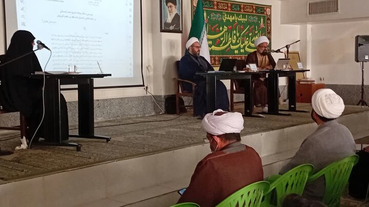 تصاویر/ کرسی علمی و ترویجی در مدرسه علمیه تخصصی حضرت زینب کبری (ع)