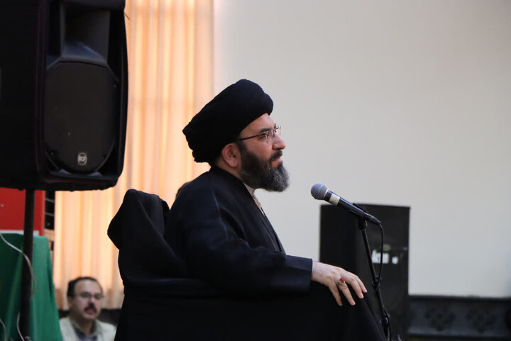 تصاویر| مراسم روضه ایام شهادت صدیقه‌ طاهره‌ در شرکت ایران ترانسفو زنجان