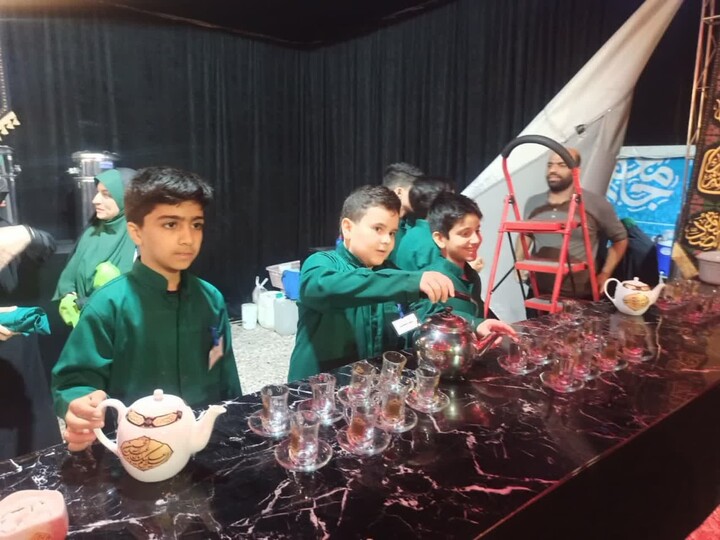 تصاویر/ میدان داری نورچشمی‌ها در چایخانه حضرت زهرا(س) در برازجان