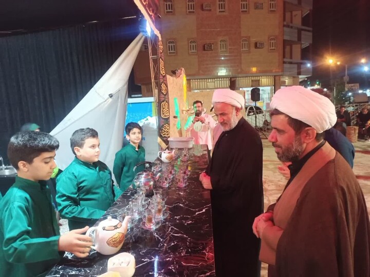 تصاویر/ میدان داری نورچشمی‌ها در چایخانه حضرت زهرا(س) در برازجان