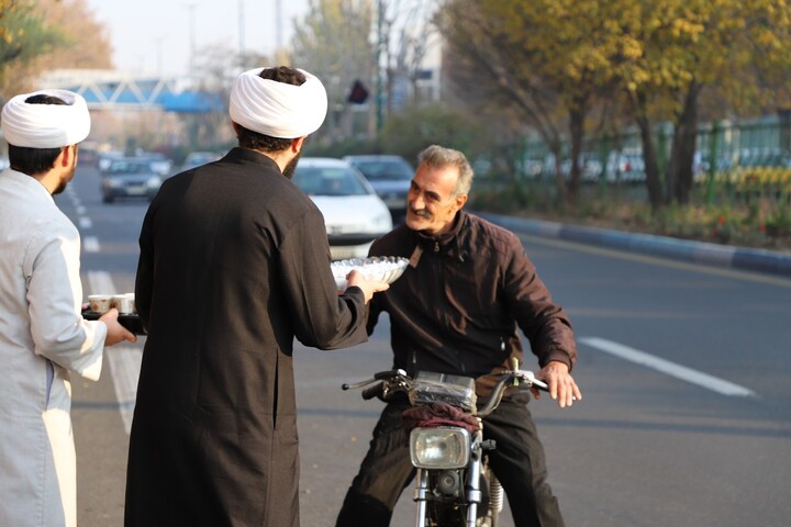 تصاویر/ ایستگاه صلواتی موکب مدرسه علمیه ولیعصر(ع) تبریز