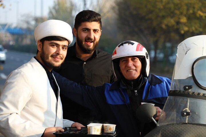 تصاویر/ ایستگاه صلواتی موکب مدرسه علمیه ولیعصر(ع) تبریز