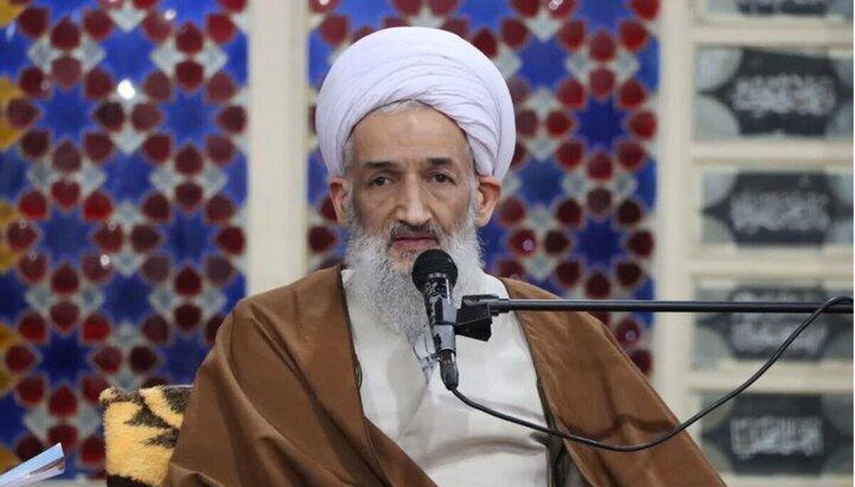 پیروزی انقلاب مرهون حضور مردم است