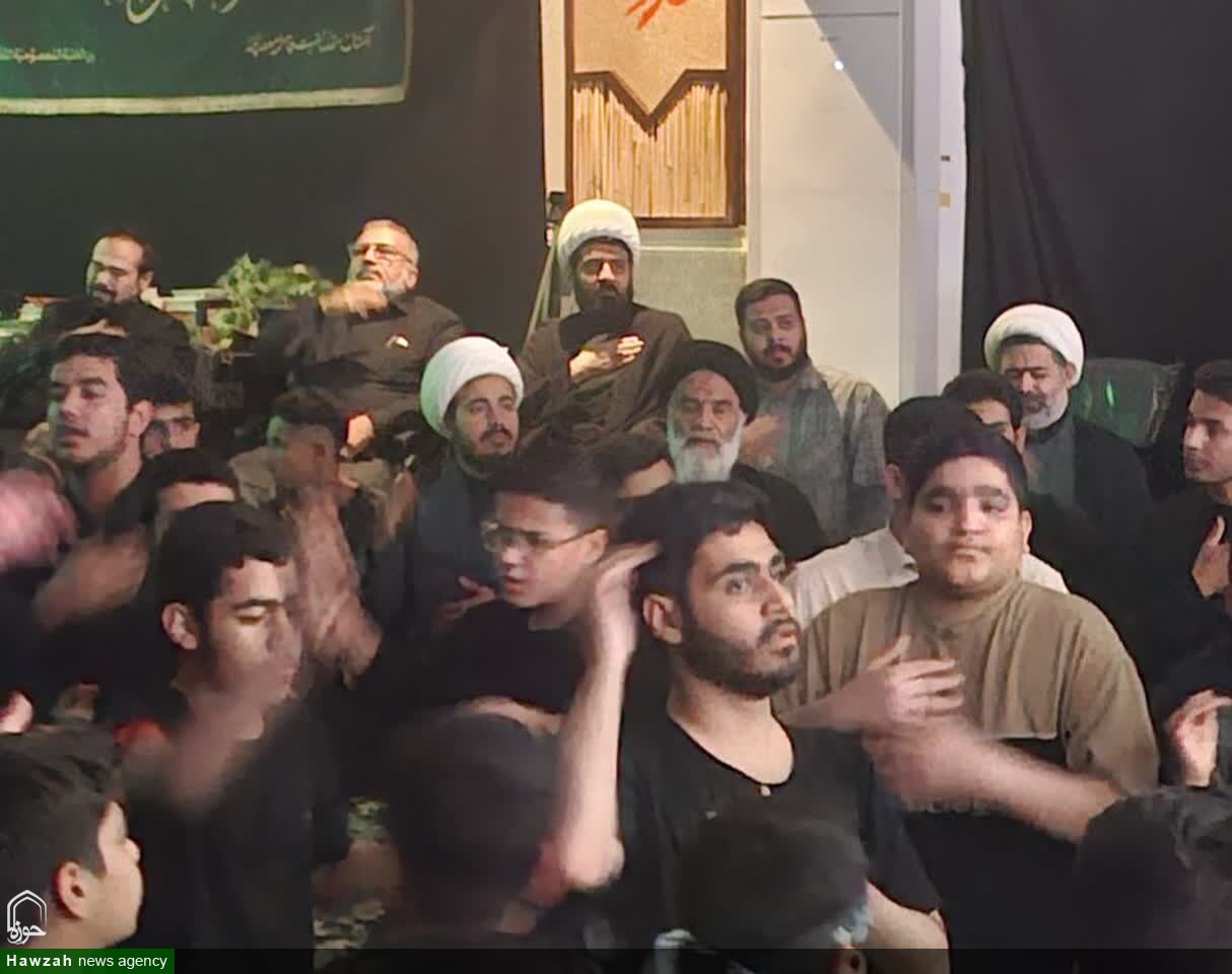 اجتماع بزرگ دانش‌آموزان مکتب فاطمی با عنوان «طلایه‌داران فاطمی» در اهواز + تصاویر