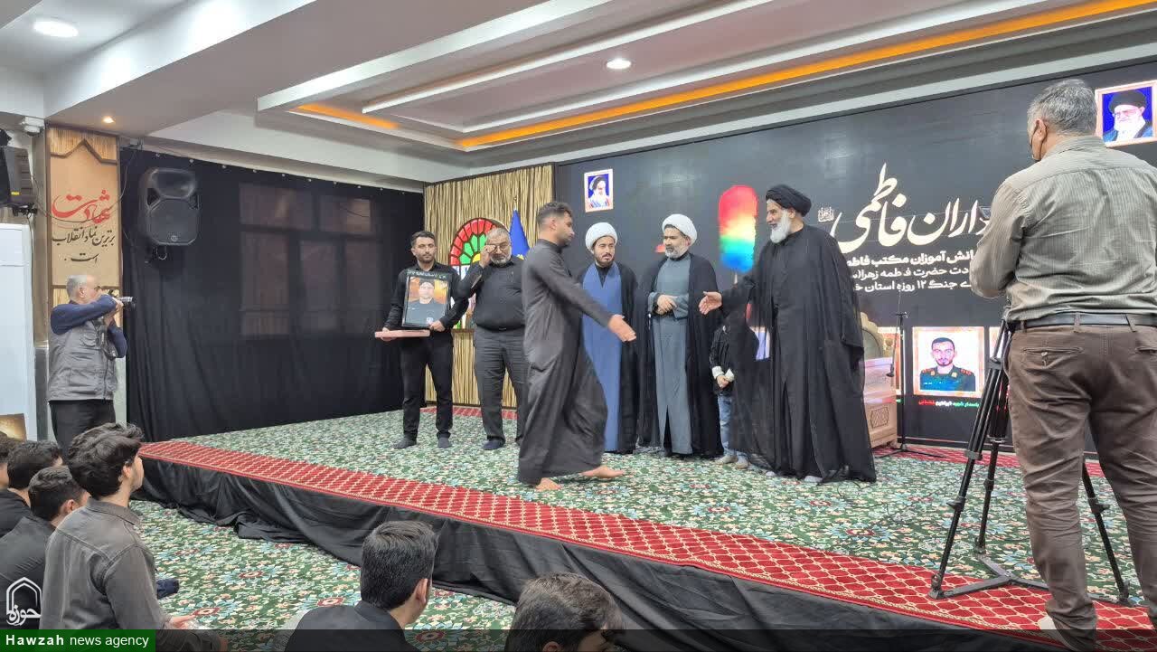 اجتماع بزرگ دانش‌آموزان مکتب فاطمی با عنوان «طلایه‌داران فاطمی»