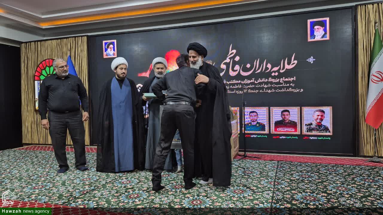 اجتماع بزرگ دانش‌آموزان مکتب فاطمی با عنوان «طلایه‌داران فاطمی»