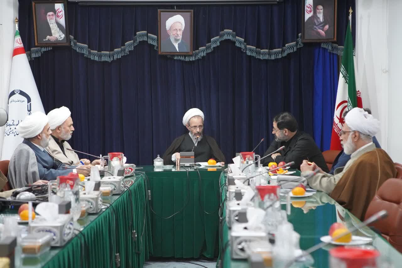 رهبر معظم انقلاب چه مأموریت جدیدی را به موسسه امام خمینی(ره) ابلاغ کرده‌اند؟