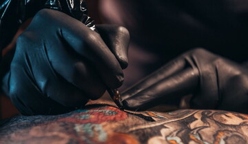 پرونده زیرِ پوست | از سنت تا مدرنیته؛ تتو چه چیزی را بازگو می‌کند؟