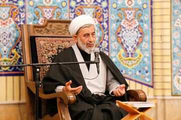 برگزاری درس اخلاق در مدرسه علمیه صالحیه+تصاویر