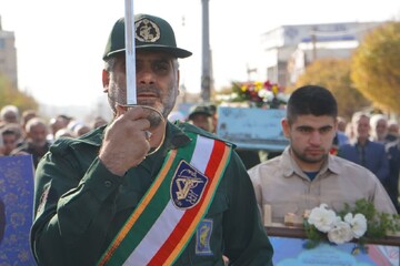 تصاویر/ مراسم تشییع و بدرقه شهید گمنام در شهرستان شوط