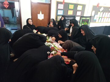 تصاویر/ میزبانی مدرسه علمیه فاطمیه بردسیر از پیکر مطهر شهید گمنام