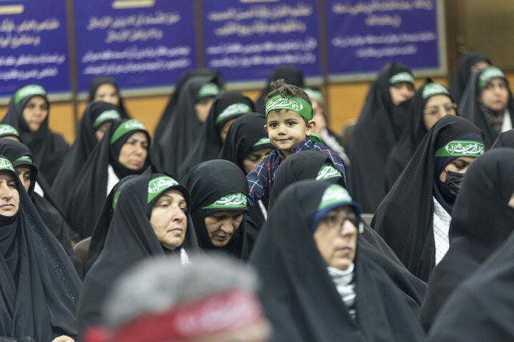 دیدار جمعی از فرماندهان اقشار و محلات با امام جمعه یزد