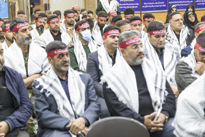 دیدار جمعی از فرماندهان اقشار و محلات با امام جمعه یزد