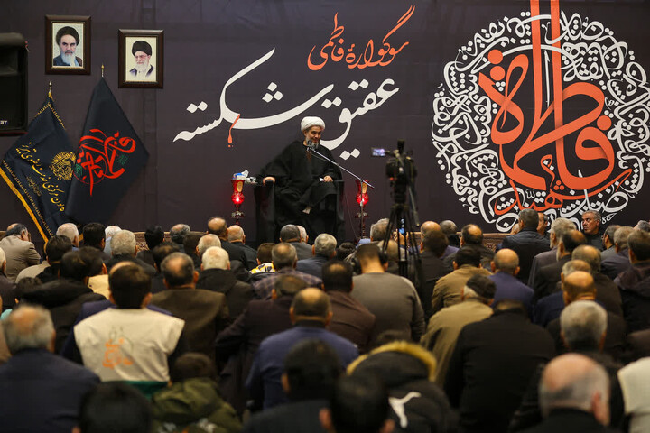 تصاویر/ حضور نماینده ولی فقیه در آذربایجان شرقی در جمع عزاداران در تبریز
