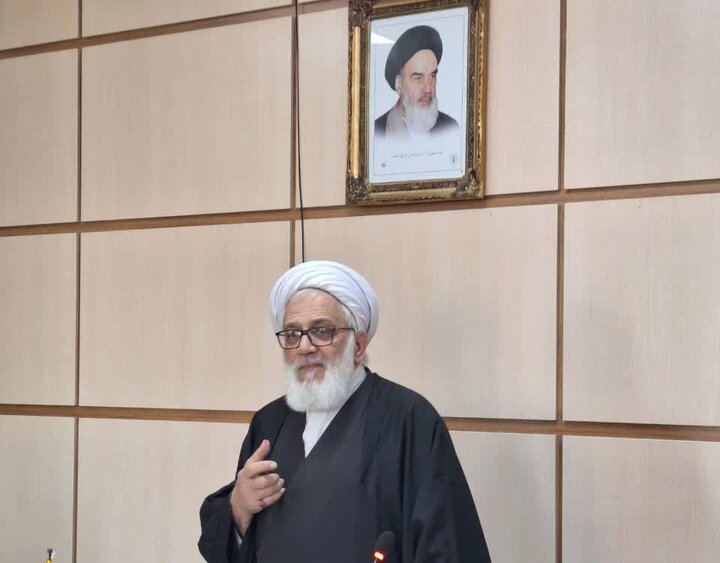 تصاویر/ جلسه مربیان امین شهرستان سنندج و کامیاران با حجت الاسلام والمسلمین انصاری قزوینی