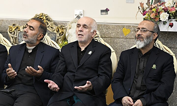 تصاویر/ تشرف خادمان آستان مقدسه حضرت معصومه(س) به حرم حضرت عبدالعظیم(ع)