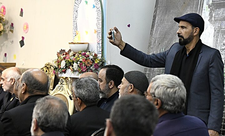 تصاویر/ تشرف خادمان آستان مقدسه حضرت معصومه(س) به حرم حضرت عبدالعظیم(ع)