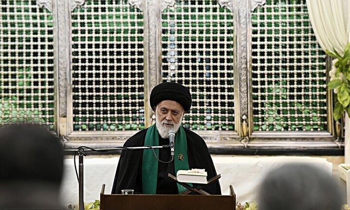 تصاویر/ تشرف خادمان آستان مقدسه حضرت معصومه(س) به حرم حضرت عبدالعظیم(ع)