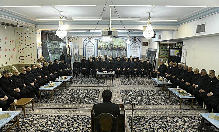 تصاویر/ تشرف خادمان آستان مقدسه حضرت معصومه(س) به حرم حضرت عبدالعظیم(ع)