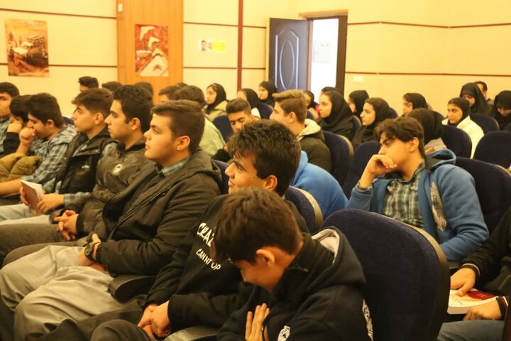 تصاویر/ شب شعر فاطمی در شهرستان کامیاران