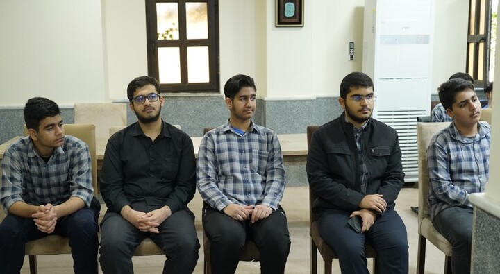 تصاویر/ نشست مسئول اتحادیه انجمن‌های اسلامی دانش‌آموزان بوشهر با امام جمعه