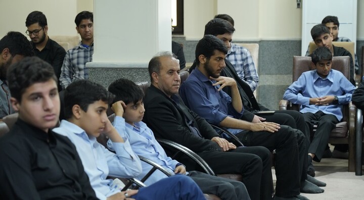 تصاویر/ نشست مسئول اتحادیه انجمن‌های اسلامی دانش‌آموزان بوشهر با امام جمعه