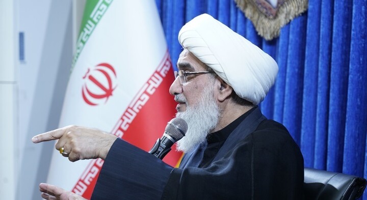 تصاویر/ نشست مسئول اتحادیه انجمن‌های اسلامی دانش‌آموزان بوشهر با امام جمعه