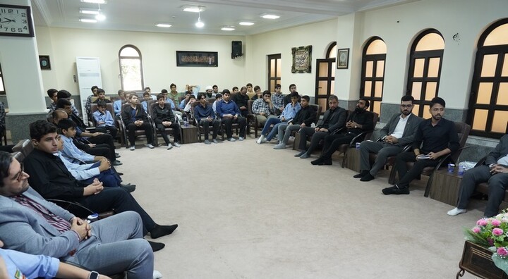 تصاویر/ نشست مسئول اتحادیه انجمن‌های اسلامی دانش‌آموزان بوشهر با امام جمعه