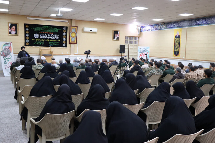 تصاویر | دیدار امام جمعه زنجان با بسیجیان این استان