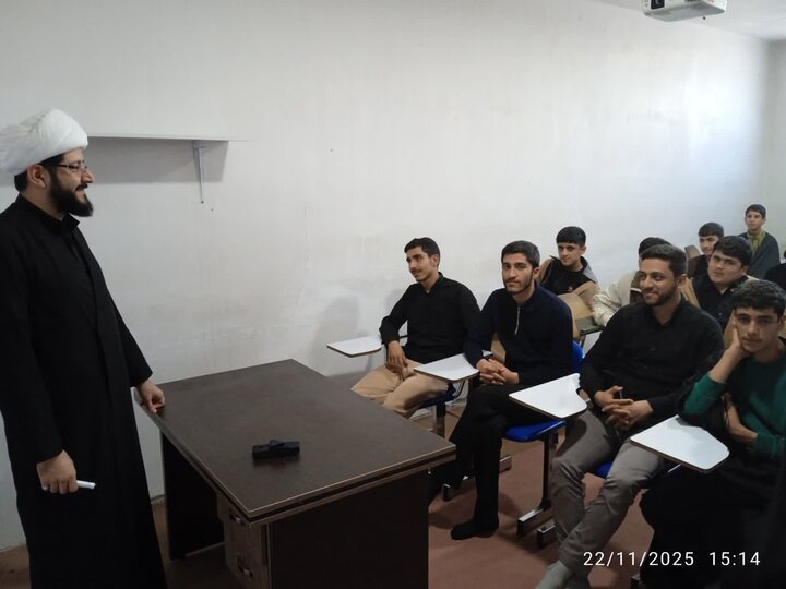 تصاویر/برگزاری برنامه های تهذیبی تربیتی در مدرسه علمیه نورآباد