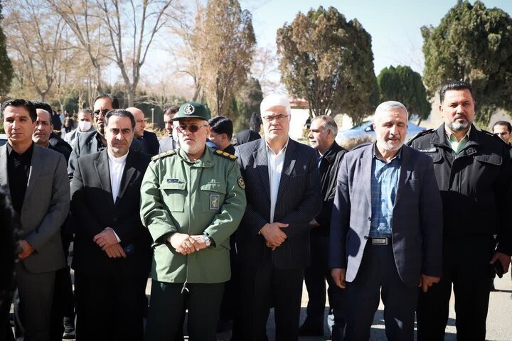 تصاویر/مراسم استقبال از پیکر مطهر شهید گمنام در دانشگاه آزاد اسلامی اراک