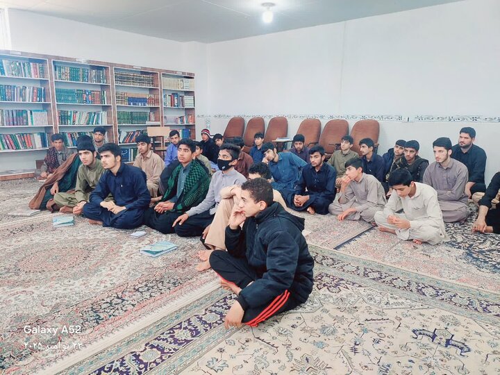 برگزاری جلسه پاسخ به شبهات در مدرسه علمیه پیامبر اعظم(ص)