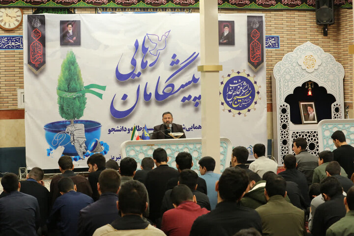 تصاویر / مراسم پیشگامان رهایی در مدرسه علمیه امیرالمومنین‌(ع) تبریز