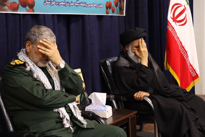 دیدار فرمانده و مسئولین سپاه ولیعصر(عج) استان با نماینده ولی فقیه در خوزستان