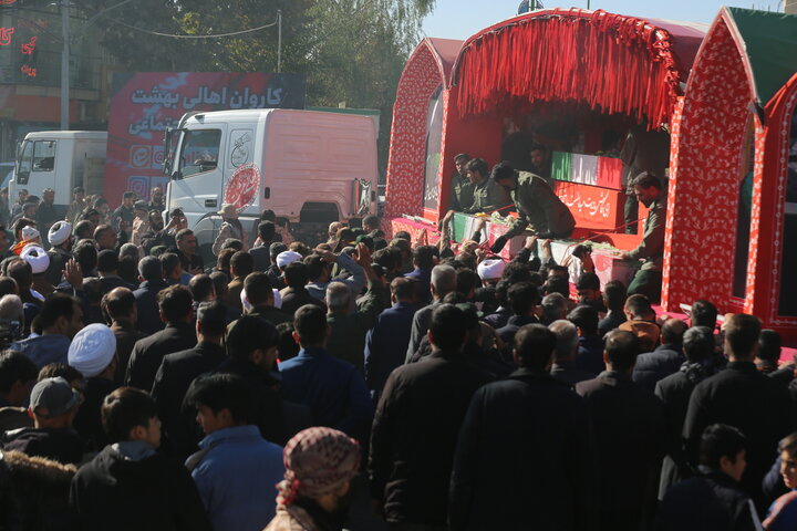 تصاویر/ استقبال مردم شهر فلاورجان از کاروان اهالی بهشت