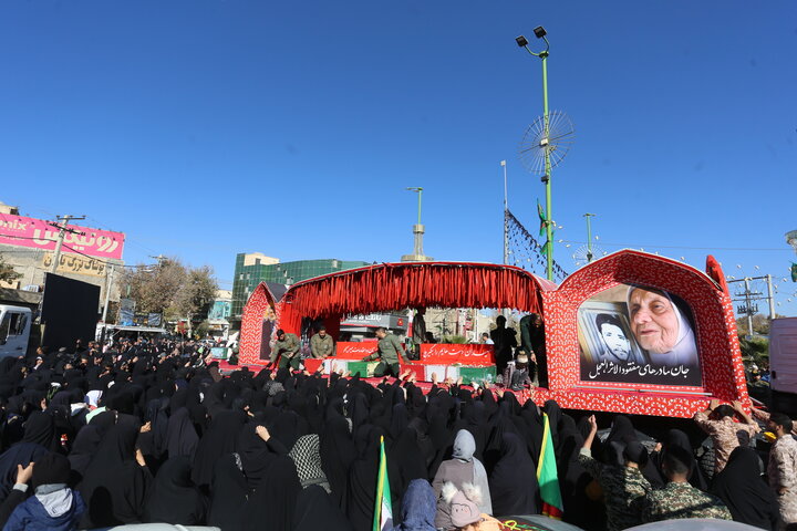 تصاویر/ استقبال مردم شهر فلاورجان از کاروان اهالی بهشت