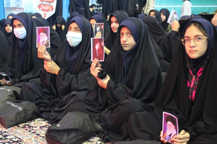 تصاویر/ اجتماع هزاران نفری دختران فاطمی در حسینیه ثارالله کرمان