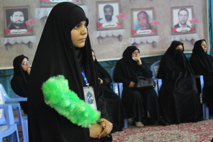 تصاویر/ اجتماع هزاران نفری دختران فاطمی در حسینیه ثارالله کرمان