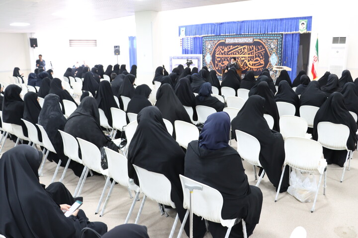 نشست بانوان فاطمی به میزبانی دفتر امام جمعه اهواز