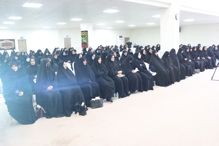 نشست بانوان فاطمی به میزبانی دفتر امام جمعه اهواز