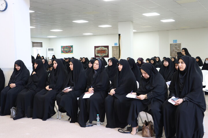 نشست بانوان فاطمی به میزبانی دفتر امام جمعه اهواز