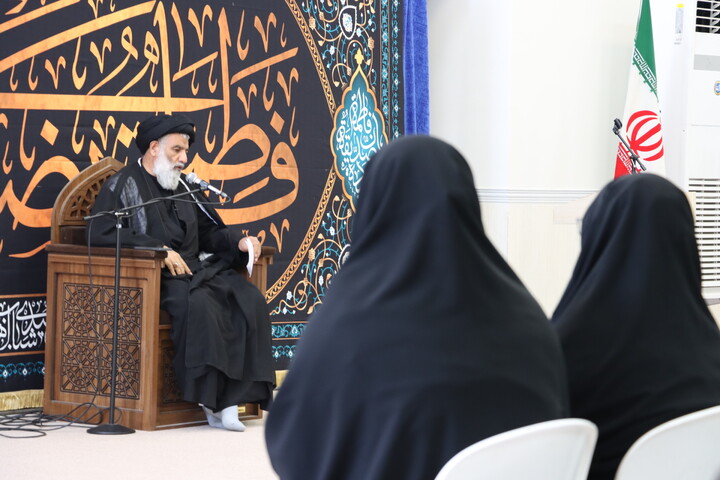 نشست بانوان فاطمی به میزبانی دفتر امام جمعه اهواز