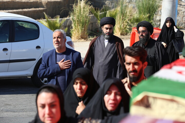 تصاویر / سنگ تمام دانشجویان اصفهانی در استقبال از کاروان اهالی بهشت