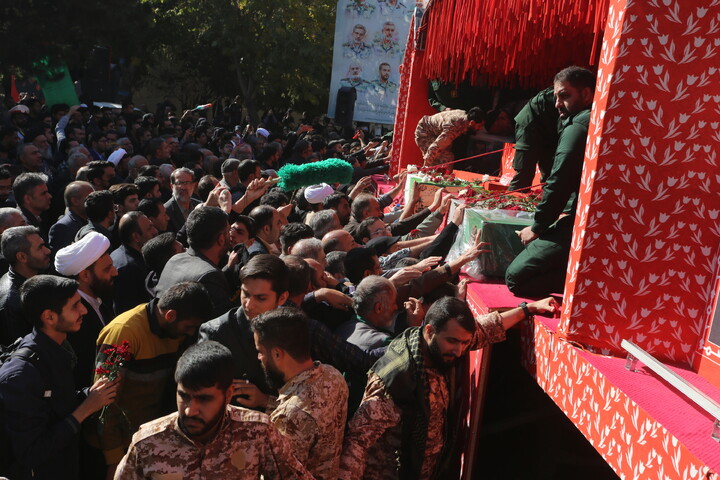 تصاویر / سنگ تمام دانشجویان اصفهانی در استقبال از کاروان اهالی بهشت