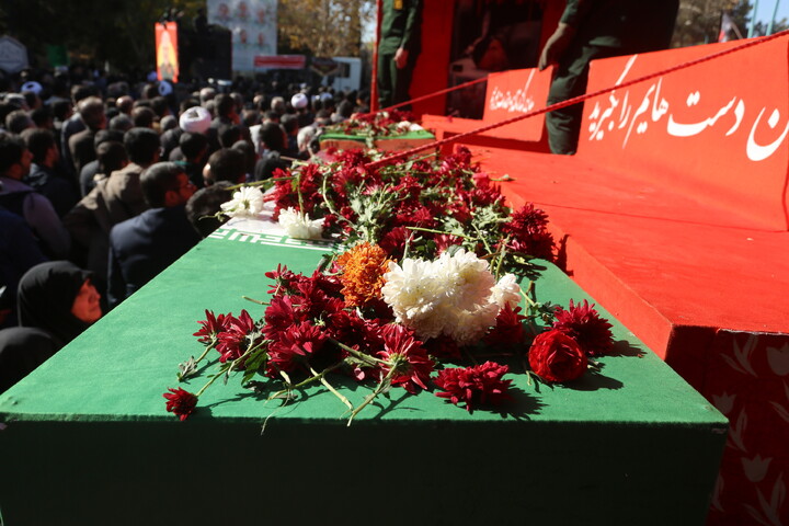 تصاویر / سنگ تمام دانشجویان اصفهانی در استقبال از کاروان اهالی بهشت