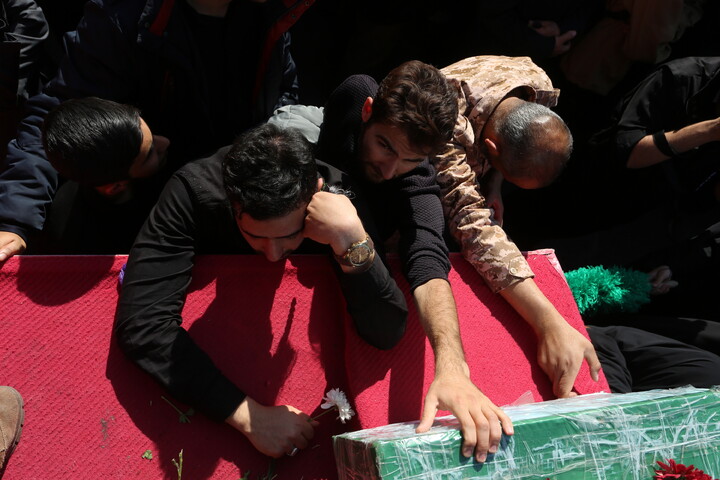 تصاویر / سنگ تمام دانشجویان اصفهانی در استقبال از کاروان اهالی بهشت