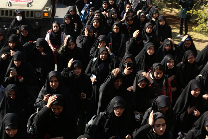 تصاویر / سنگ تمام دانشجویان اصفهانی در استقبال از کاروان اهالی بهشت