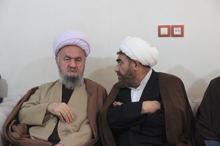 تصاویر / عیادت نماینده مردم قزوین در مجلس خبرگان رهبری ومدیر حوزه علمیه استان قزوین از کارشناس تبلیغ حوزه علمیه استان قزوین