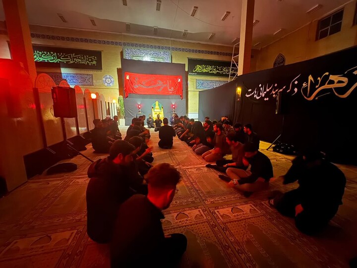 تصاویر / اقامه عزاداری شهادت حضرت فاطمه زهرا‌ "س" در دانشگاه شهید مدنی آذربایجان