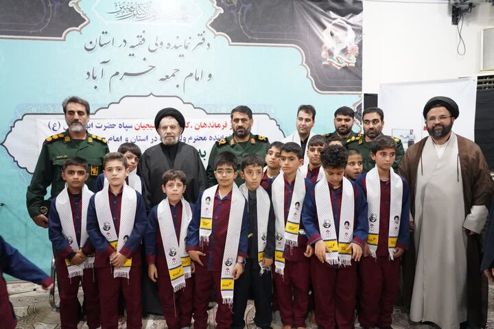 تصاویر/دیدار بسیجیان با نماینده ولی فقیه در استان لرستان